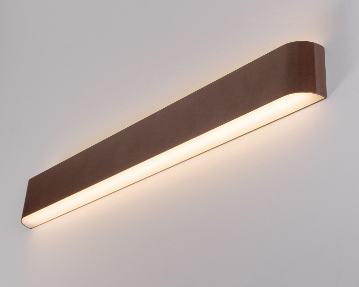 P1750 Jermyns House Cafe Sleek Custom Painted Bronze Curved Linear Wall Light